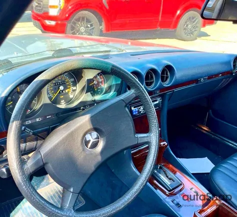 1982 Merz 380 Sl Blue z USA, uszkodzony, nr VIN WDBBA45A5CB018645